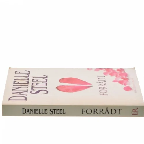 Forrådt af Danielle Steel (Bog)