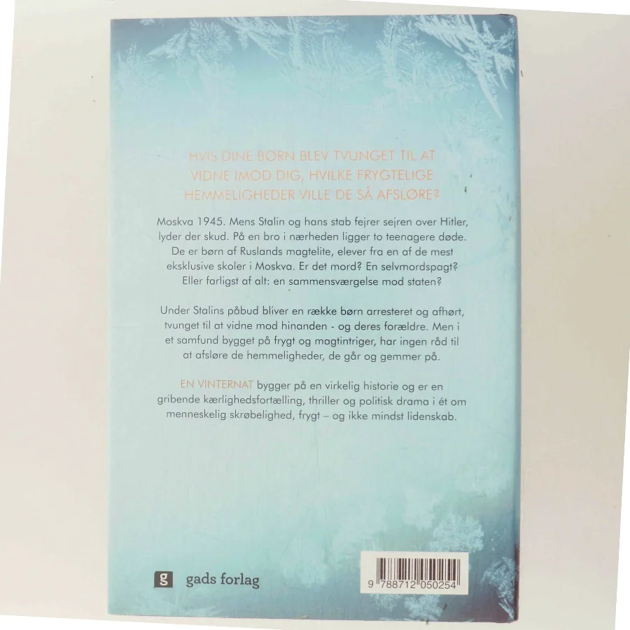 En vinternat af Simon Sebag Montefiore (Bog)