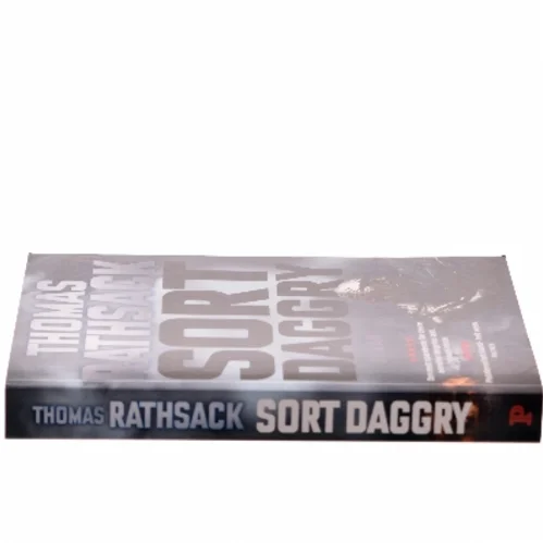Sort daggry af Thomas Rathsack (Bog)