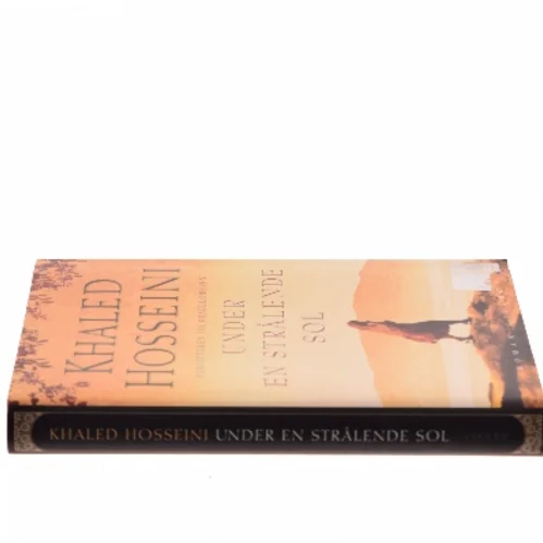 Under en strålende sol af Khaled Hosseini (Bog)