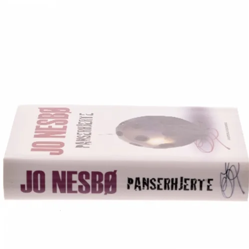Panserhjerte af Jo Nesbø (Bog)