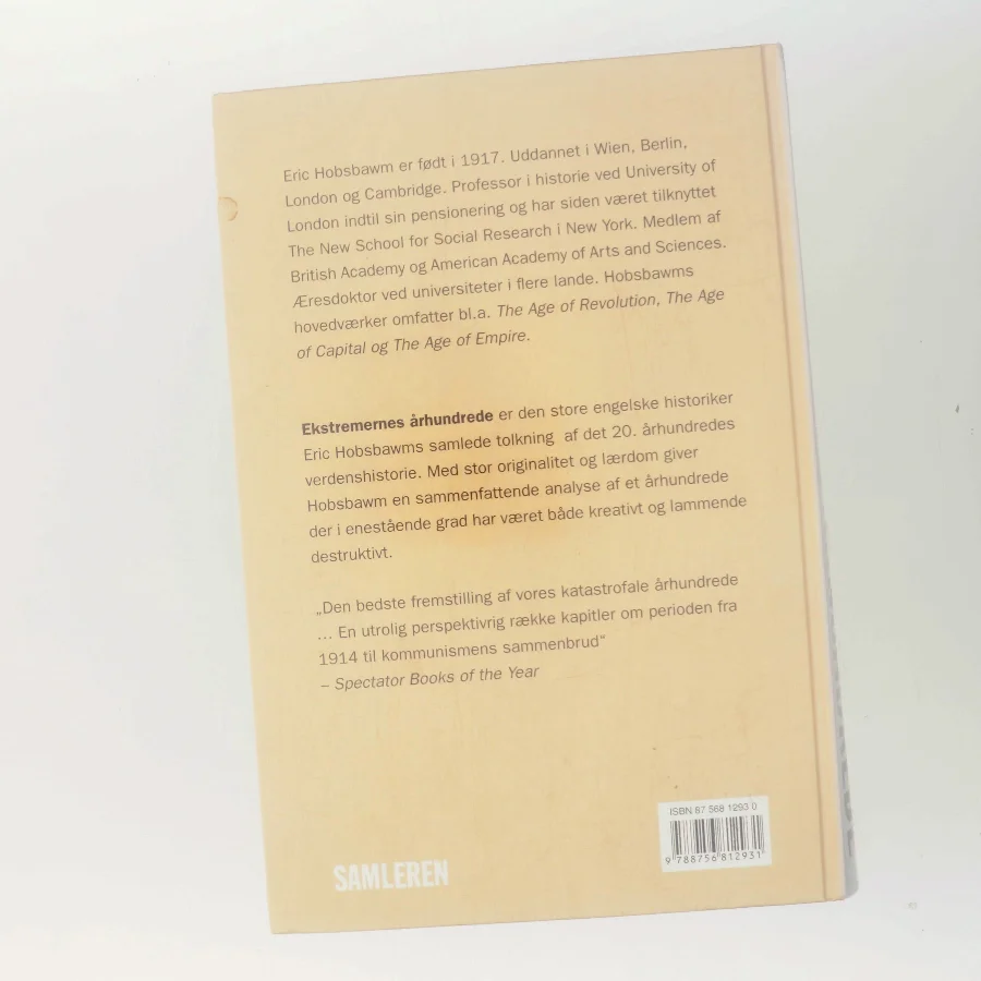 Ekstremernes århundrede : verdens historie 1914-94 af Eric Hobsbawm (Bog)