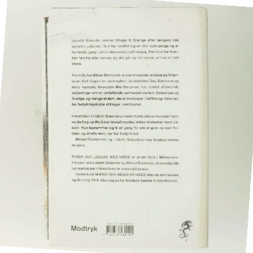 Pigen Der Legede Med Ilden af Larsson, Stieg (Bog)