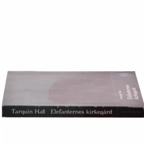 Elefanternes kirkegård af Tarquin Hall (Bog)