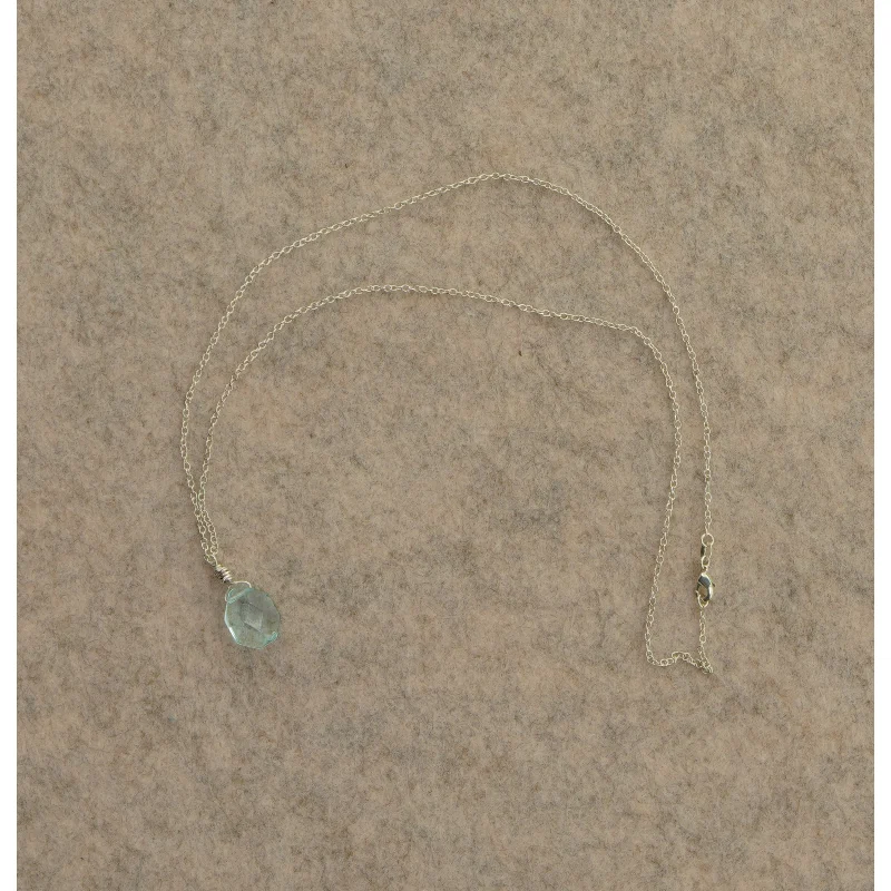 Halskæde (str. 33 cm)