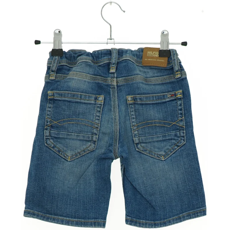 Tommy Hilfiger shorts (str. 116 cm)
