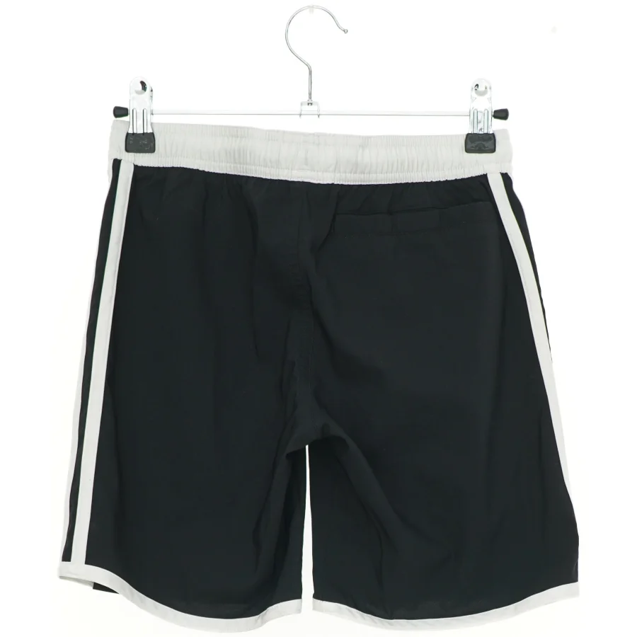 Adidas shorts (str. 140 cm)
