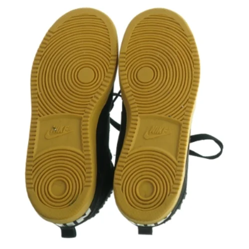 Nike sneakers med foring / vinterstøvler (str. 36)