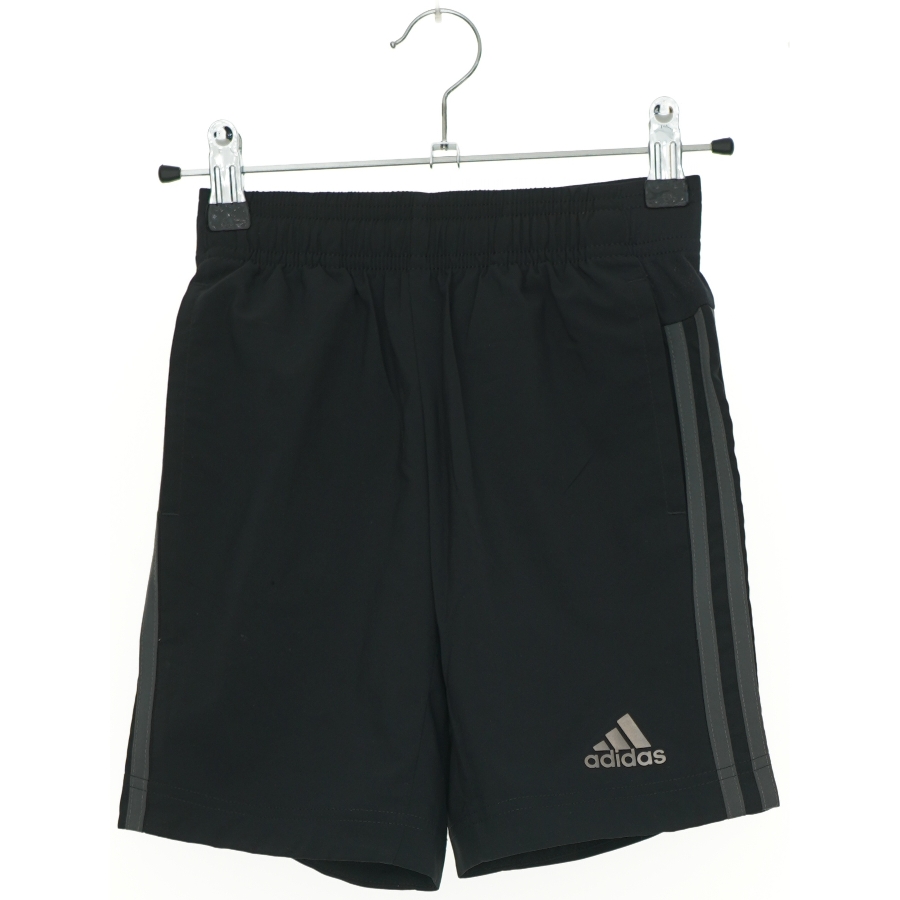 Adidas shorts (str. 116 cm)
