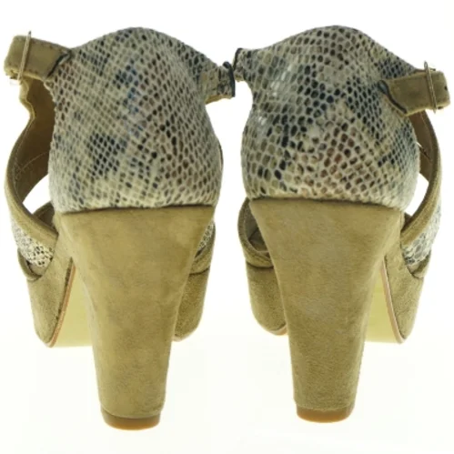  Ruskindssandaler (fake)  med plateau hæl fra Balzar (str. 40)