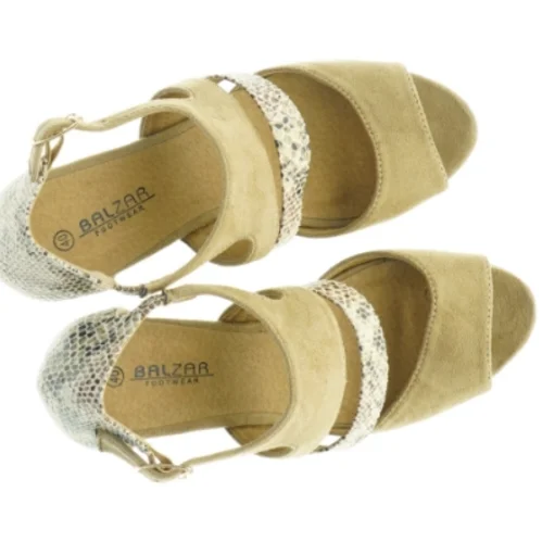  Ruskindssandaler (fake)  med plateau hæl fra Balzar (str. 40)