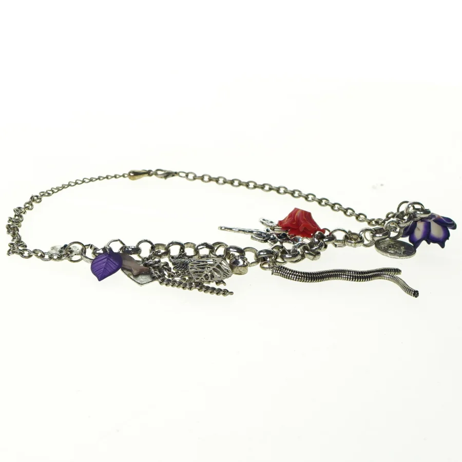 Halskæde med vedhæng (str. 28 cm)