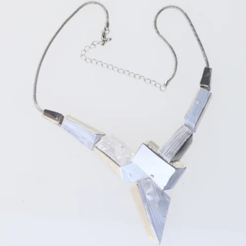 Statement halskæde i sølvfarve (str. 50 cm)