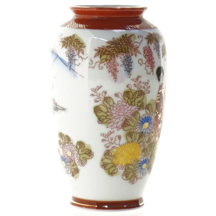 Dekoreret porcelænsvase (str. 12,5 x 7,5 cm)