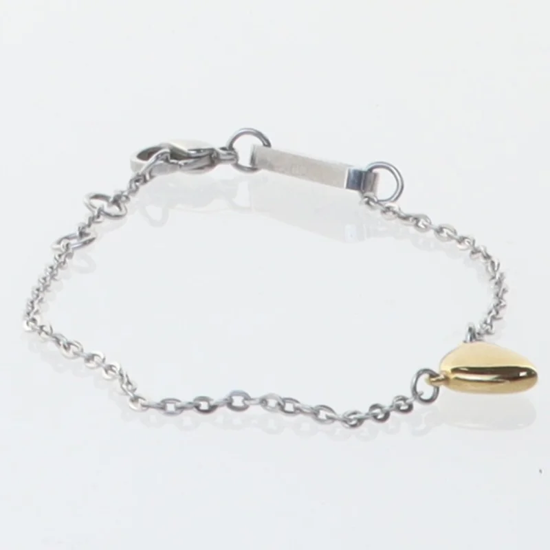 Sølvfarvet armbånd med hjertevedhæng fra Energetix (str. 20 cm)