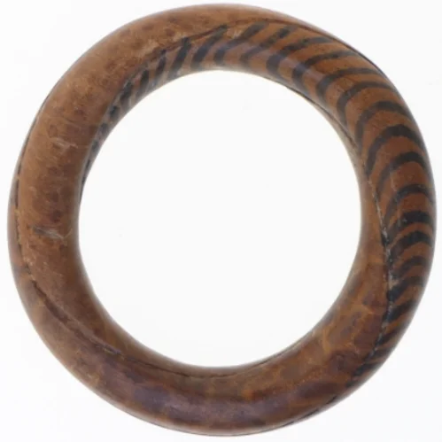 Træarmbånd med tigerprint (str. Ø 9,5 cm ø 6,5 cm)