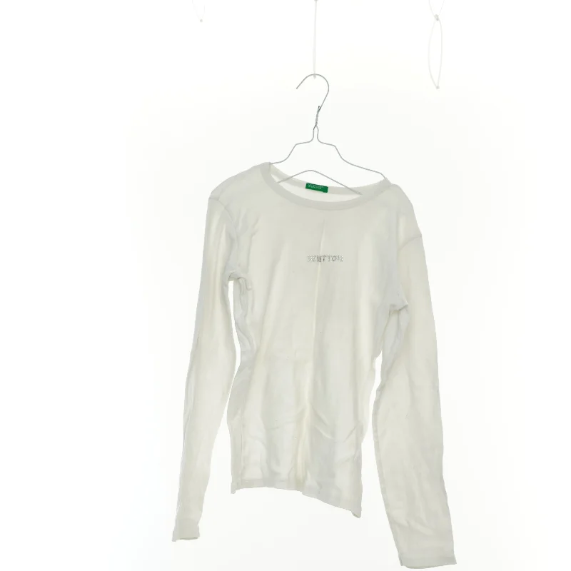 Bluse fra Benetton (str. 164 cm)