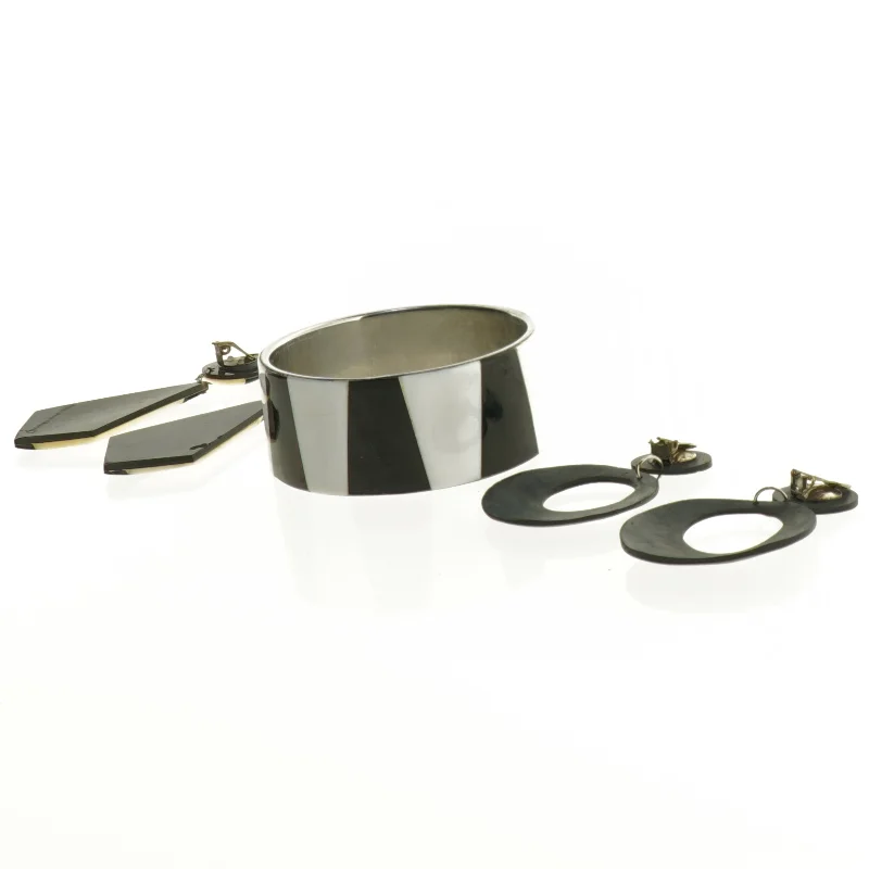 Smykkesæt med armbånd og øreringe (str. Ø 7 cm og 7 cm og 9 cm)