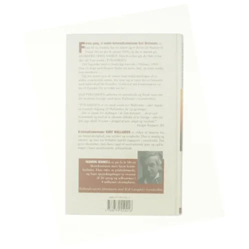 Pyramiden af Henning Mankell