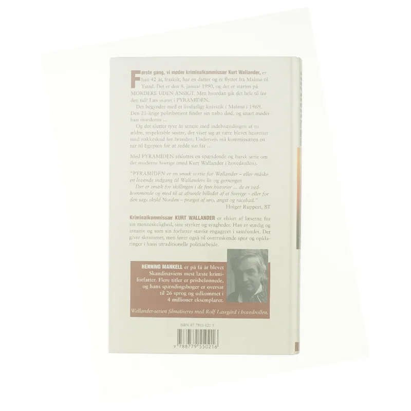 Pyramiden af Henning Mankell