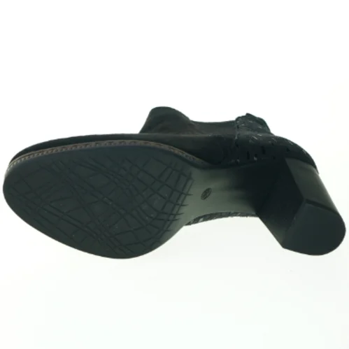 Støvler med hæl fra Marco Tozzi (str. 38)