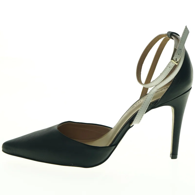 Huberto s. Müller stiletter med ankelrem (str. Otteogtredve)