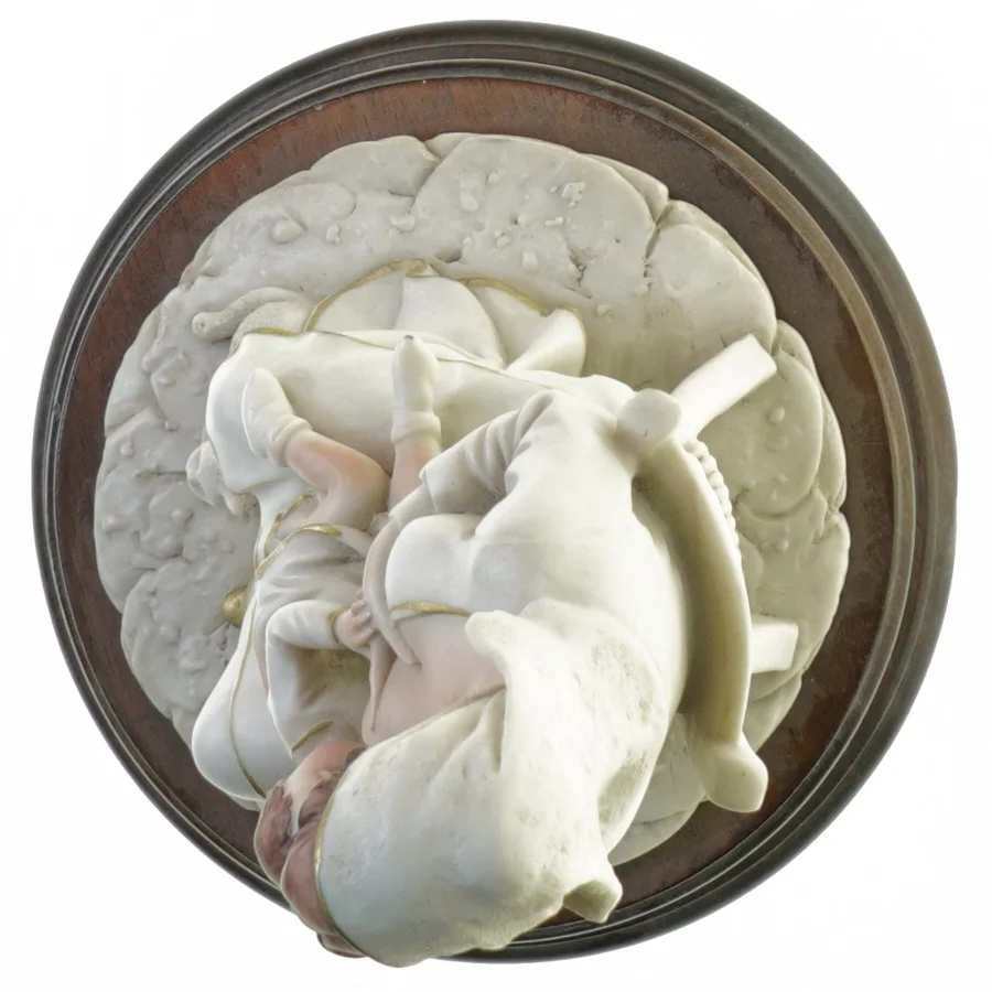 Figur af ammende moder (str. 30 x 21 cm)