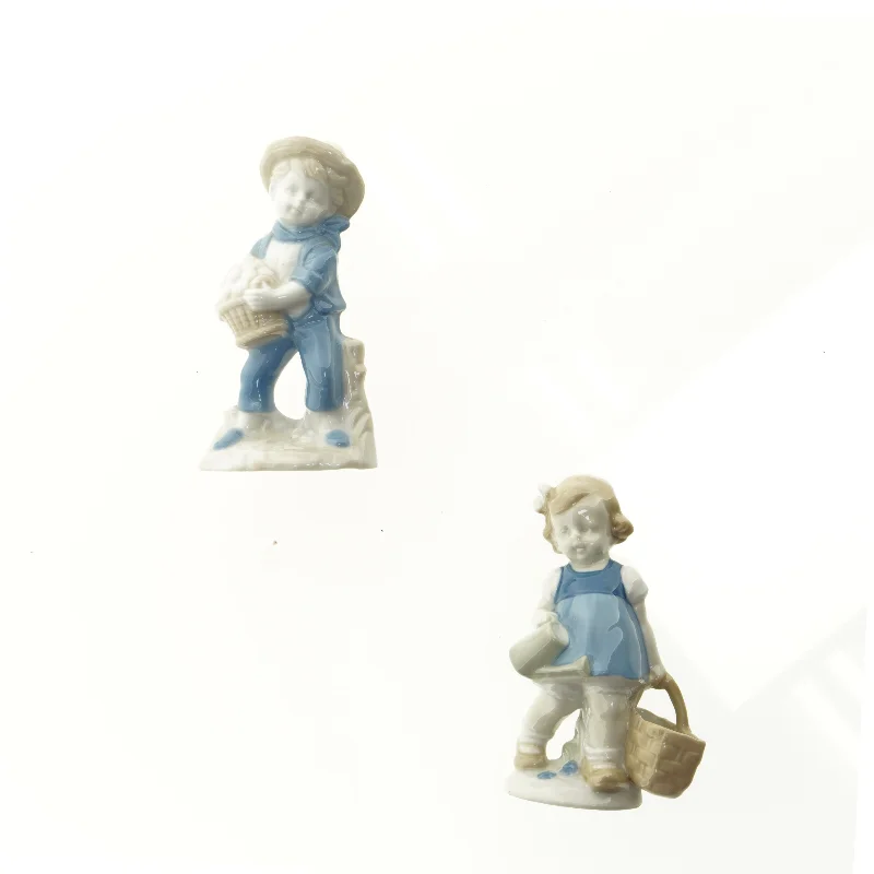 2 porcelænsfigurer  (str. 13 cm)