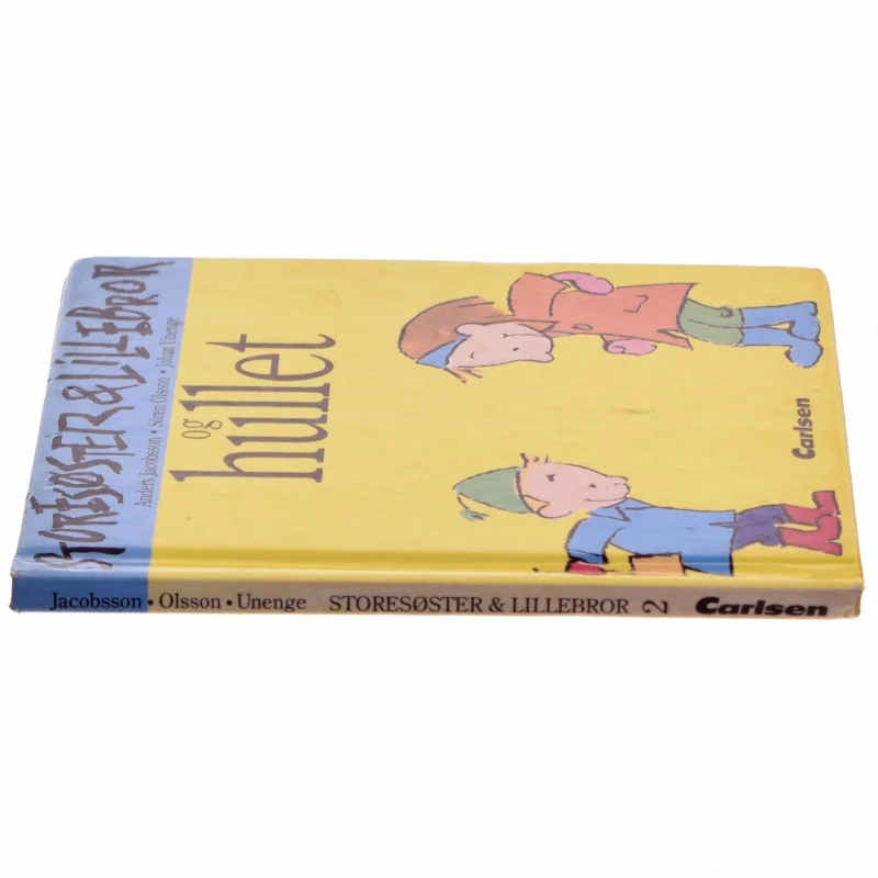 Storesøster & Lillebror og Hullet Bog fra Carlsen