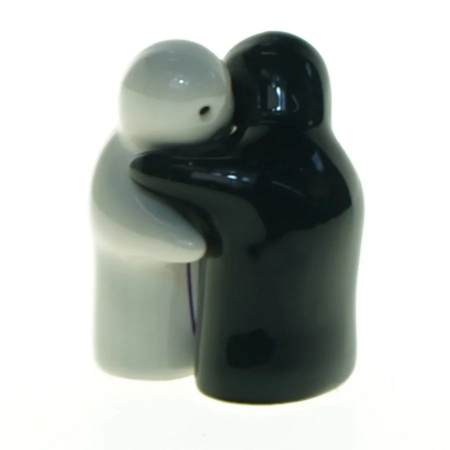 Salt- og pebersæt i keramik (str. 8 x 6 cm)