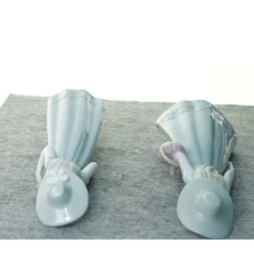 Figurer (2 stk) (str. 22 x 10 cm)