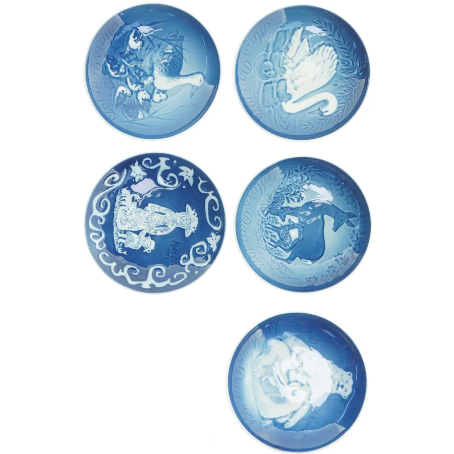 Mors Dag platter (17 stk) fra Royal Copenhagen & Bing og Grøndal (str. Ø 15 cm)
