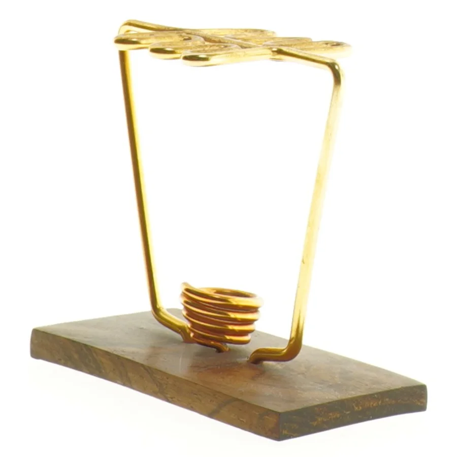 Lysestage i metal og træ (str. 10 x 5 x 8 cm)