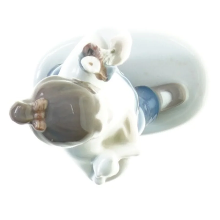 PIGE MED BAMSE, BING & GRØNDAHL NR. 2398 fra Bing Og Grøndahl (str. 16 x 8 x 5 cm)