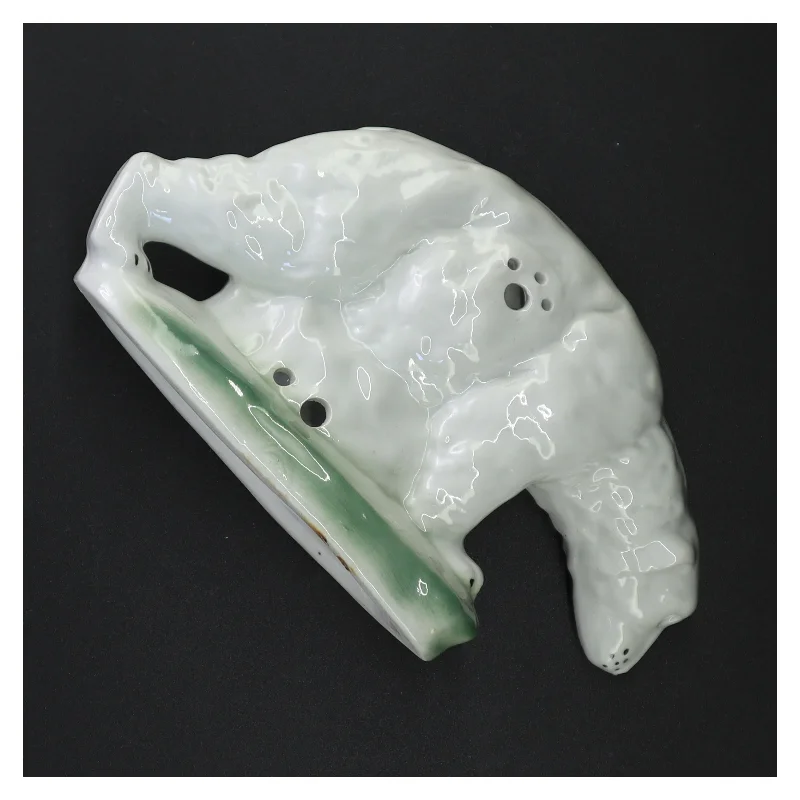 Porcelæns isbjørn figur (str. 23 x 13 x 8 cm)