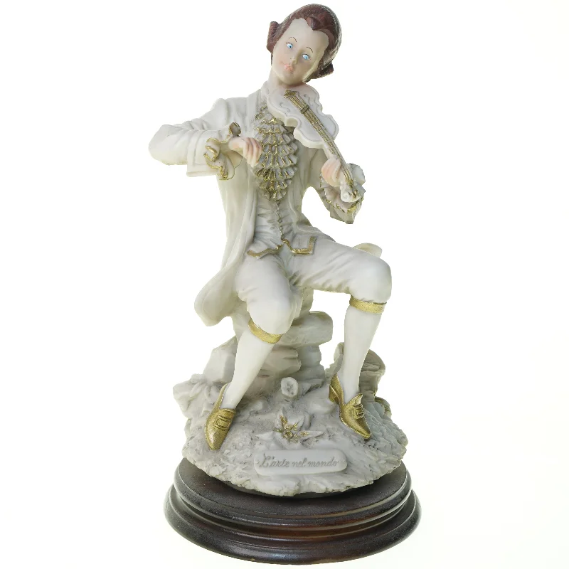 Figur af Violinist (str. 32 x 17 cm)