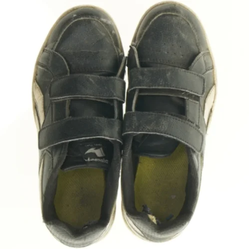 Sko fra Reebok (str. 33)