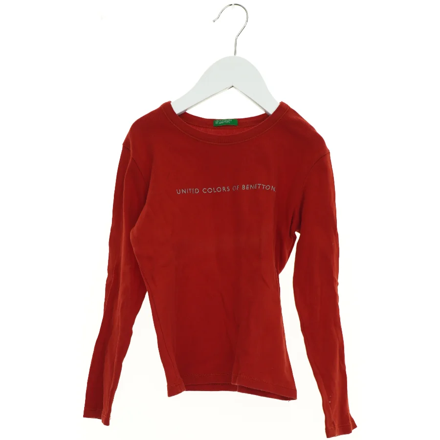 Bluse fra Benetton (str. 104 cm)