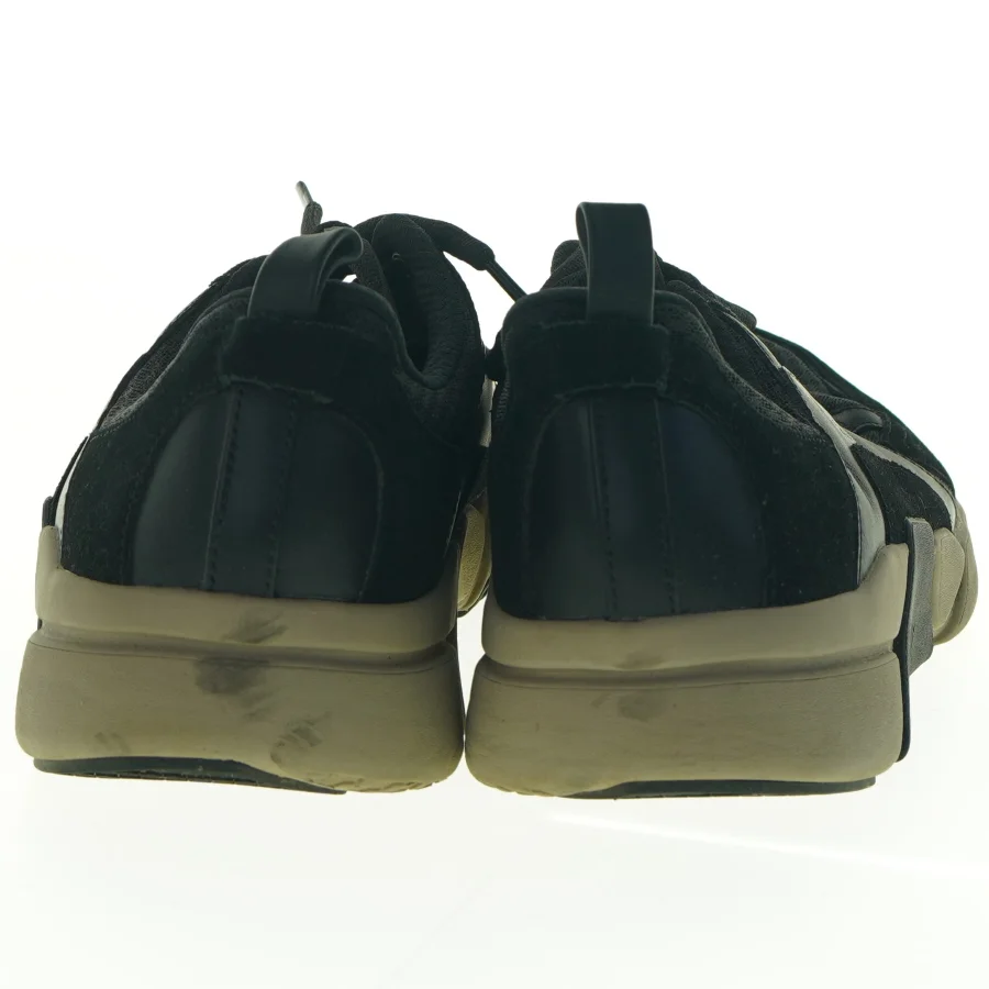Brugte sorte sneakers fra Mark Nason (str. 46)