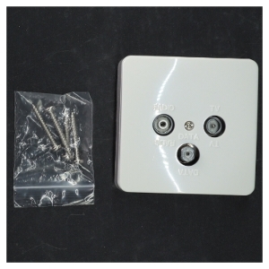 Antenneudtag og monteringsrammer fra Solar (str. 21 styk)