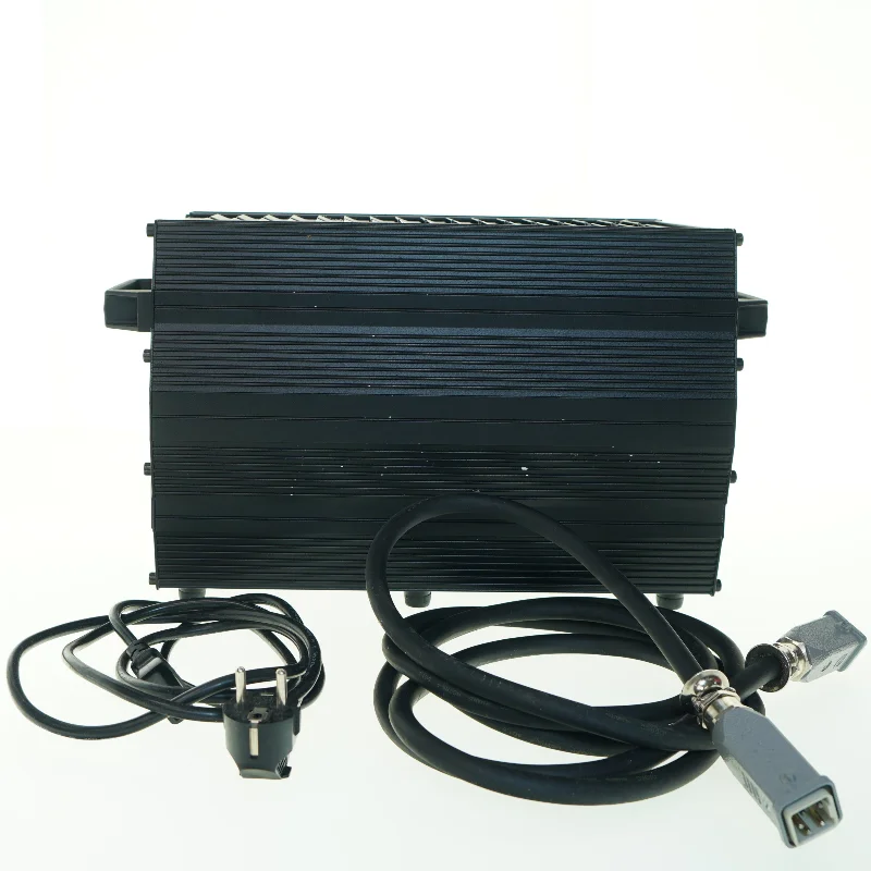 Audio visuelt udstyr fra Audiovisuelle Technik (str. 36 cm)