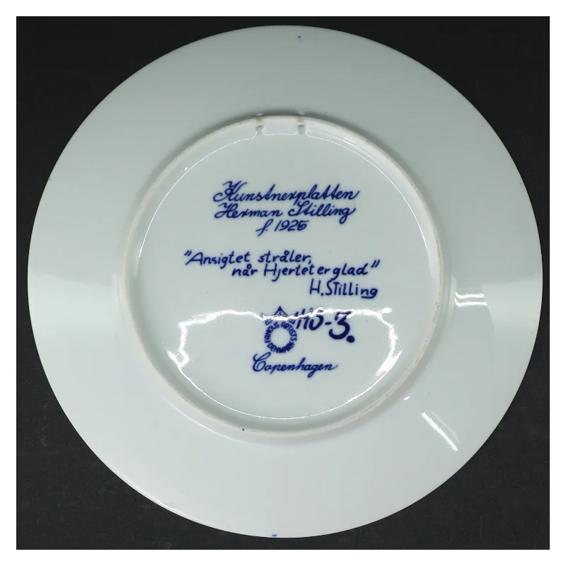 Dekorativ porcelænstallerken med motiv fra Herman Stilling (str. Ø. 20 cm)