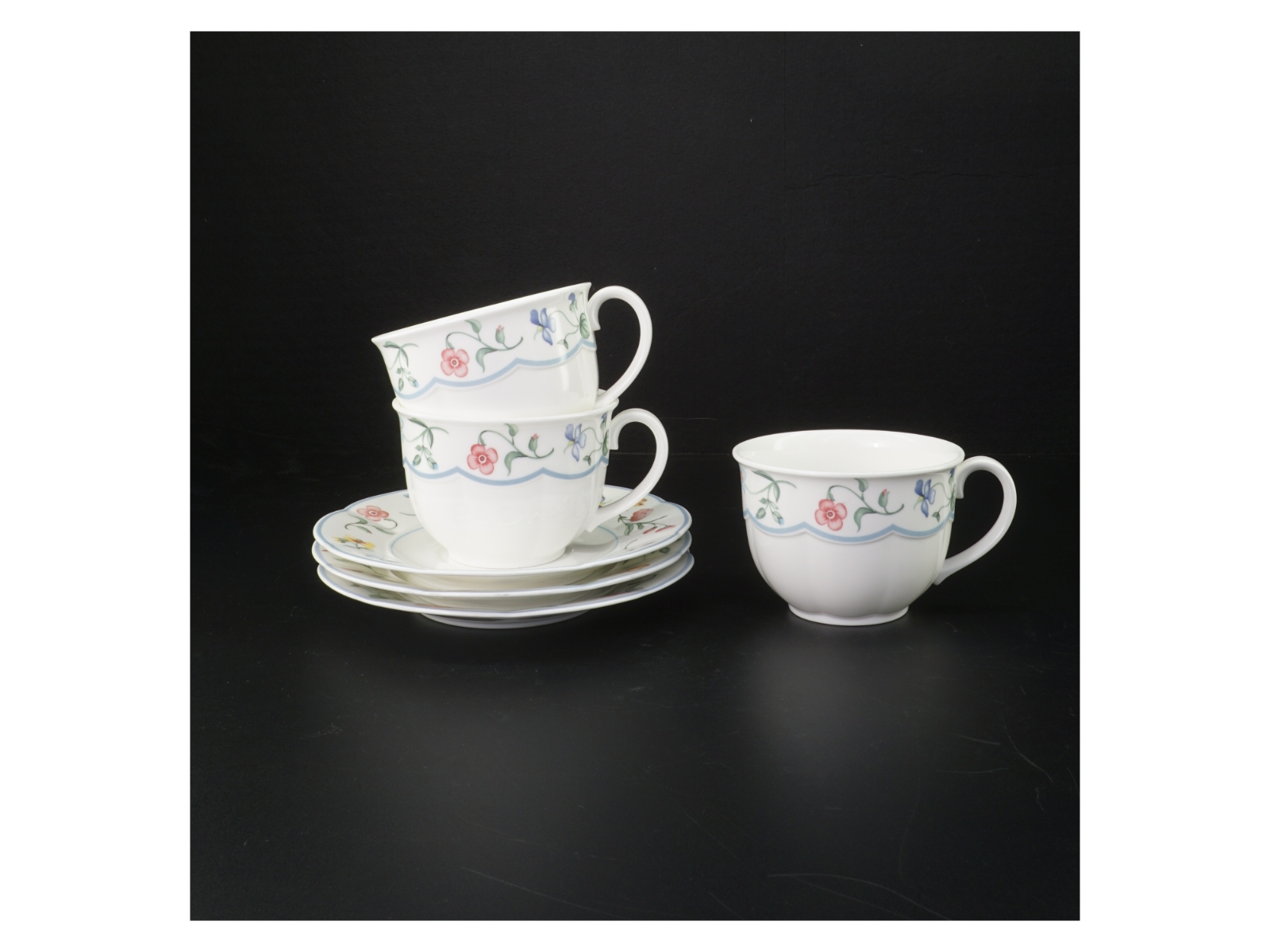 Tekop sæt med underkop (str. Ø. 17,5 cm. h. 7 cm. ø. 10,5 cm) fra Villeroy & Boch