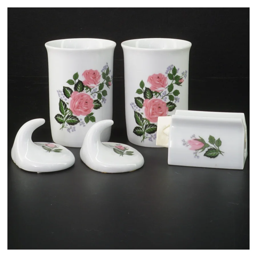 Porcelænsbadeværelsessæt med rosendesign fra Jlona (str. Kop, 10 cm)