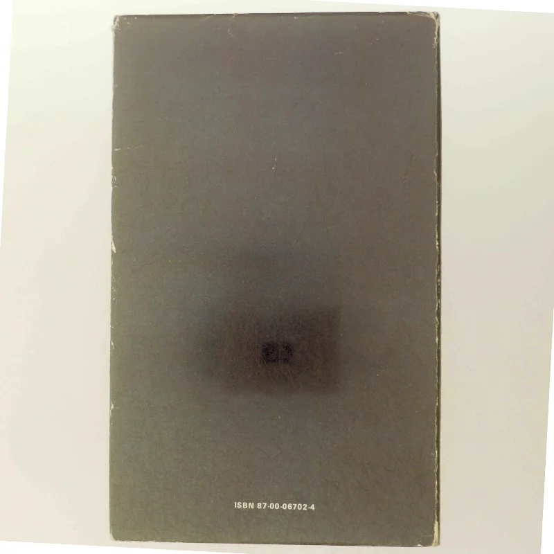 Hardback udgave af 'Kærlighed og mørke'