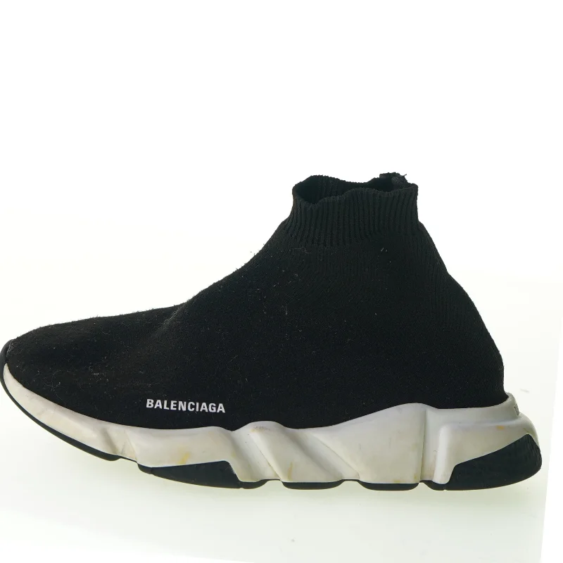 Sko fra Balenciaga (str. 29)