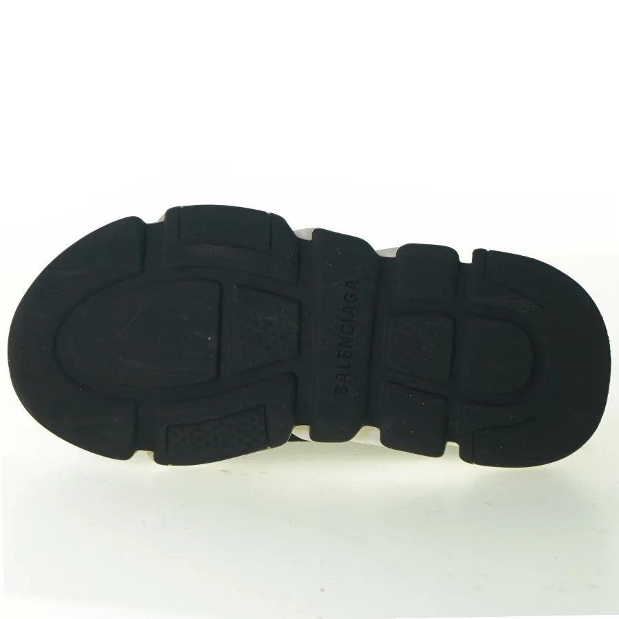 Sko fra Balenciaga (str. 29)