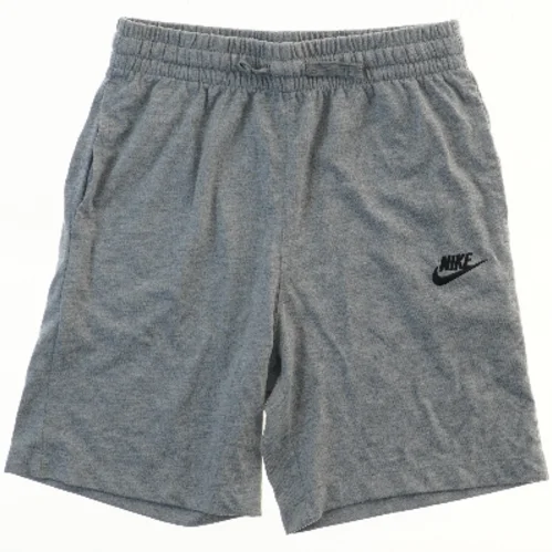 Grå shorts med logo fra Nike (str. L)