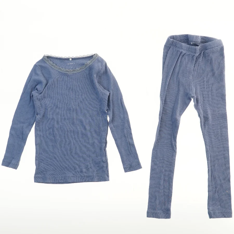 Blåt Name It undertøjssæt med bluse og leggings fra Name It (str. 104)