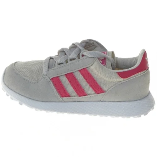 Adidas sneakers str. 30,5 fra Adidas (str. 30,5 )